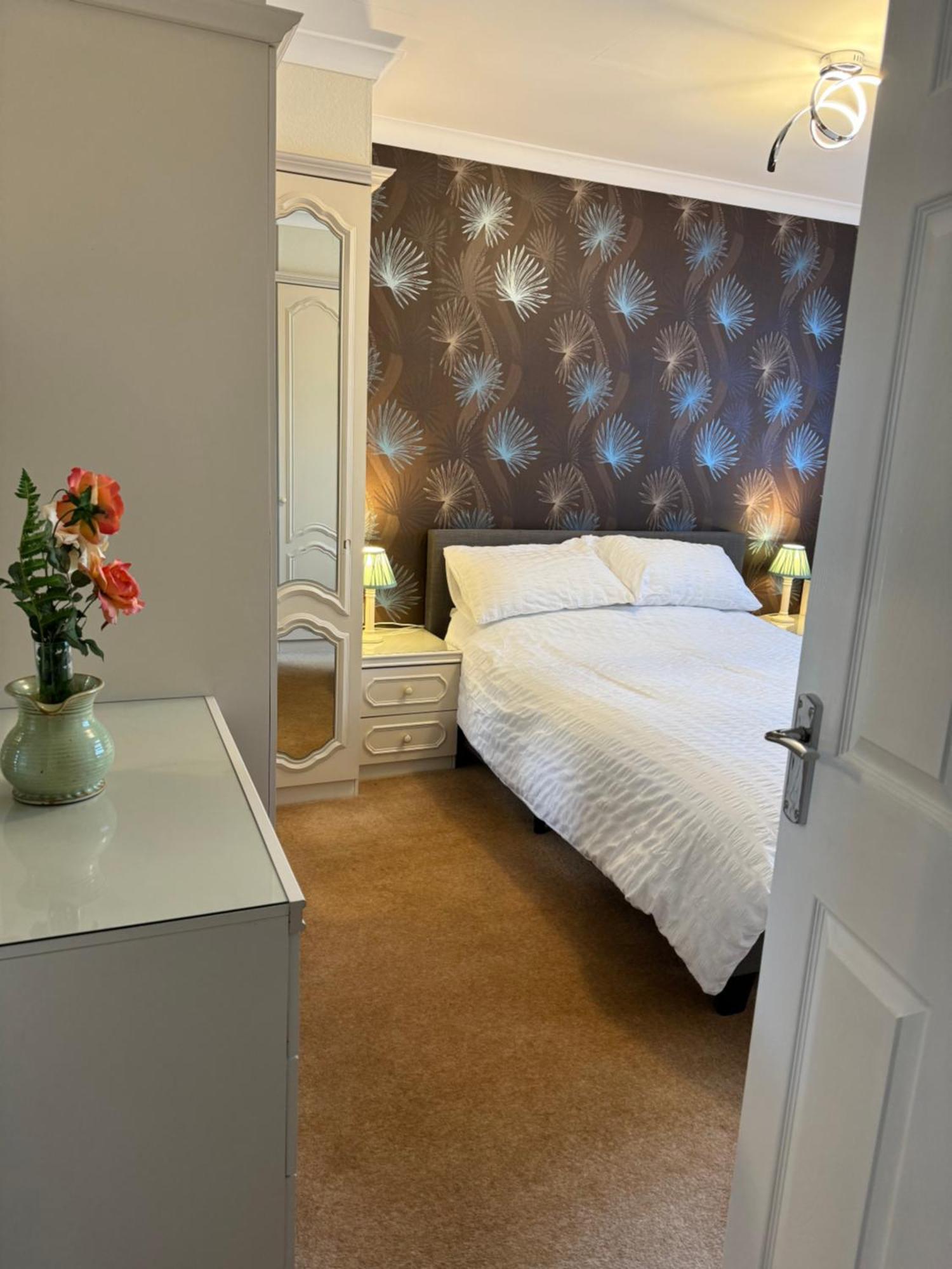 Linden Ave Bungalow Thornton  المظهر الخارجي الصورة